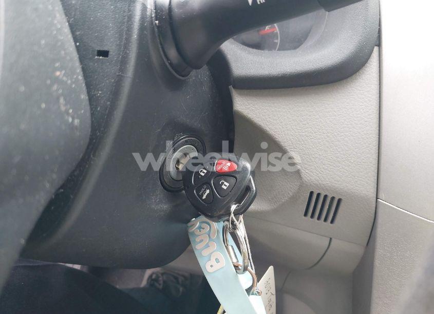 Photo 11 of 2013 Toyota Corolla LE (VIN 2T1BU4EE0DC069193)