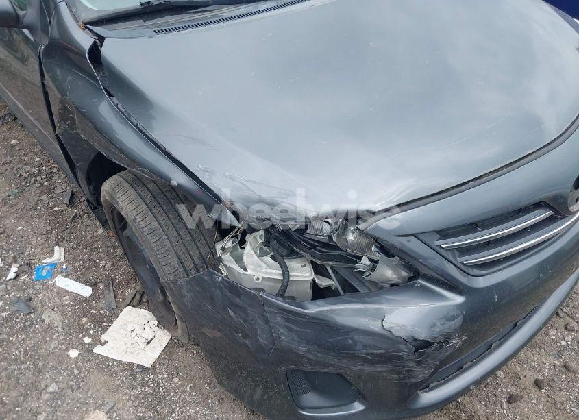 Photo 6 of 2013 Toyota Corolla LE (VIN 2T1BU4EE0DC069193)