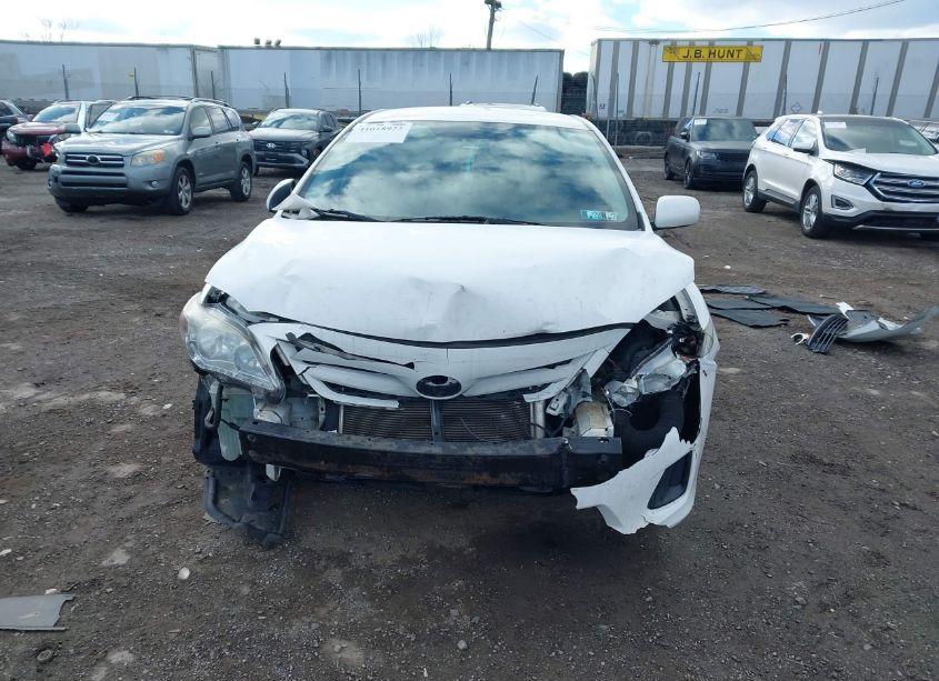 Photo 12 of 2013 Toyota Corolla L (VIN 2T1BU4EE0DC071512)