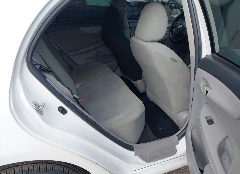 Photo 8 of 2013 Toyota Corolla L (VIN 2T1BU4EE0DC071512)