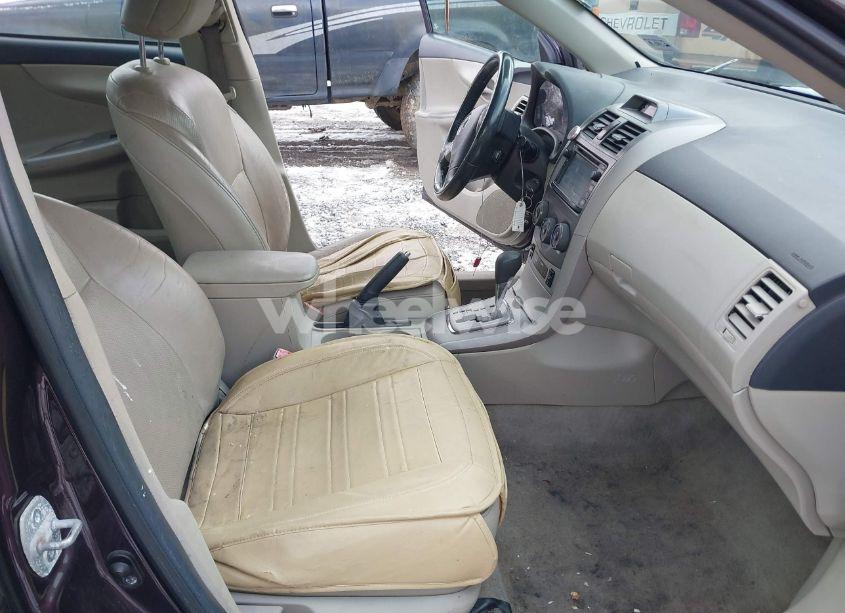 Photo 5 of 2013 Toyota Corolla LE SPECIAL EDITION (VIN 2T1BU4EE0DC095664)