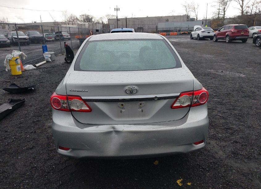 Photo 16 of 2013 Toyota Corolla L (VIN 2T1BU4EE0DC108140)