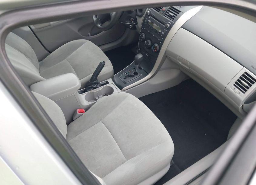 Photo 5 of 2013 Toyota Corolla L (VIN 2T1BU4EE0DC108140)