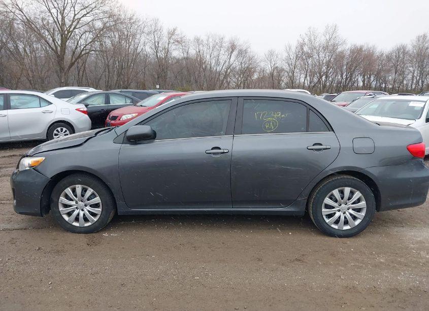 Photo 14 of 2013 Toyota Corolla LE (VIN 2T1BU4EE0DC109899)