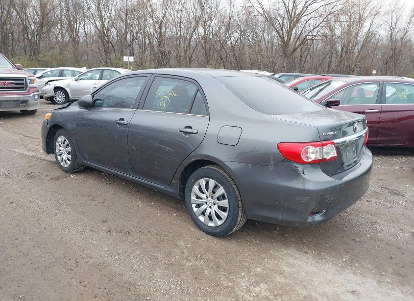 Photo 3 of 2013 Toyota Corolla LE (VIN 2T1BU4EE0DC109899)