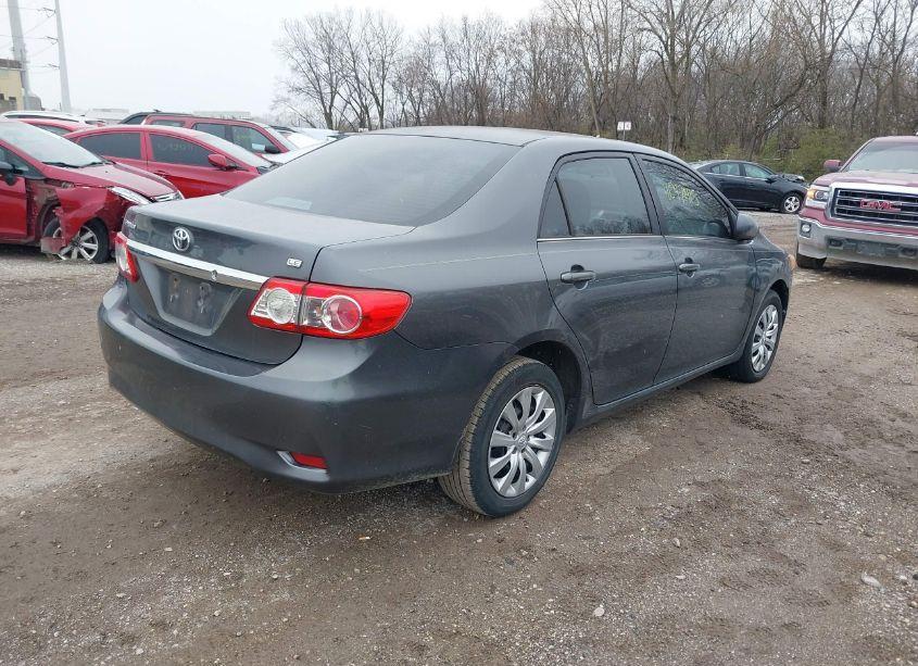 Photo 4 of 2013 Toyota Corolla LE (VIN 2T1BU4EE0DC109899)