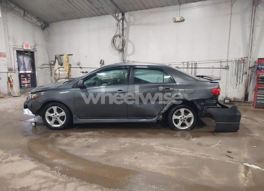 Photo 14 of 2013 Toyota Corolla S (VIN 2T1BU4EE0DC925835)