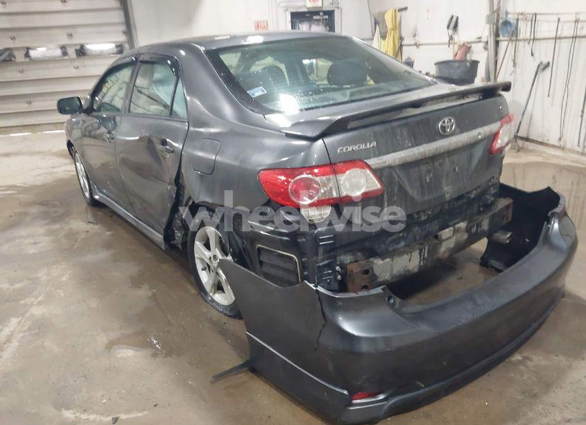 Photo 3 of 2013 Toyota Corolla S (VIN 2T1BU4EE0DC925835)