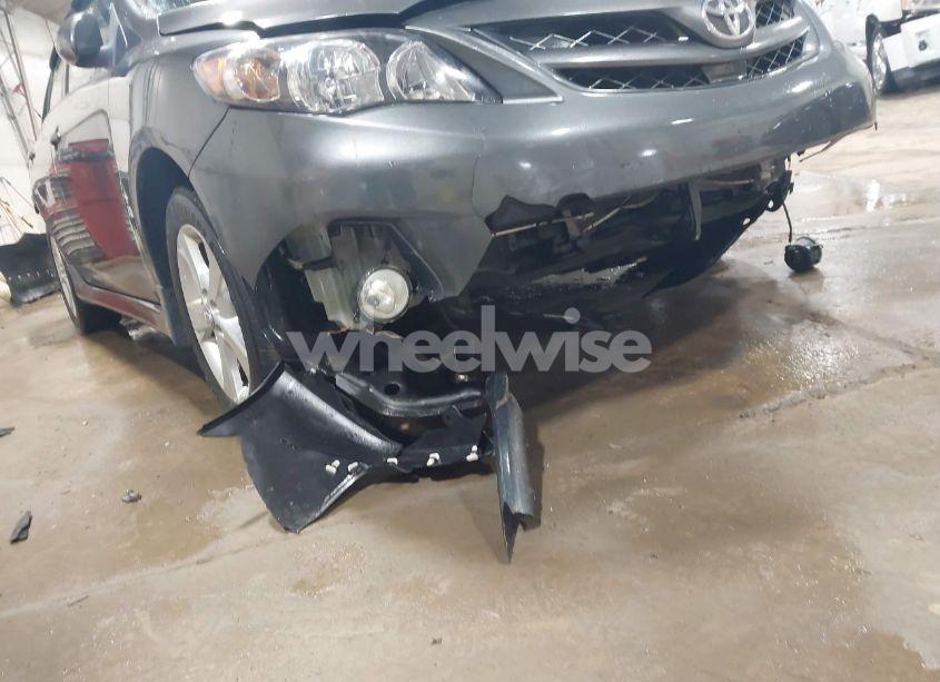 Photo 6 of 2013 Toyota Corolla S (VIN 2T1BU4EE0DC925835)