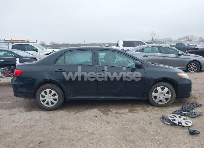 Photo 13 of 2013 Toyota Corolla L (VIN 2T1BU4EE0DC945499)