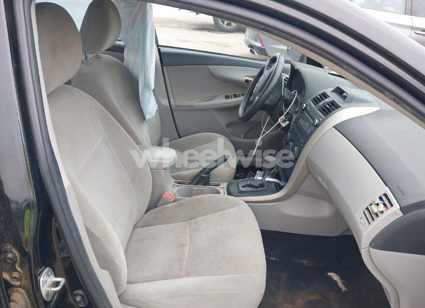 Photo 5 of 2013 Toyota Corolla L (VIN 2T1BU4EE0DC945499)