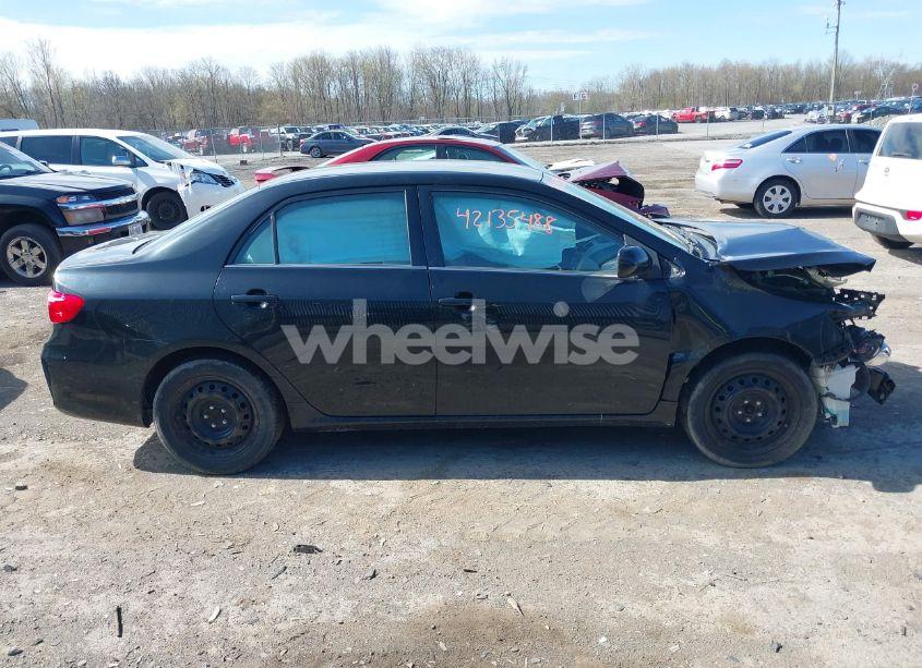 Photo 13 of 2013 Toyota Corolla LE (VIN 2T1BU4EE0DC946457)