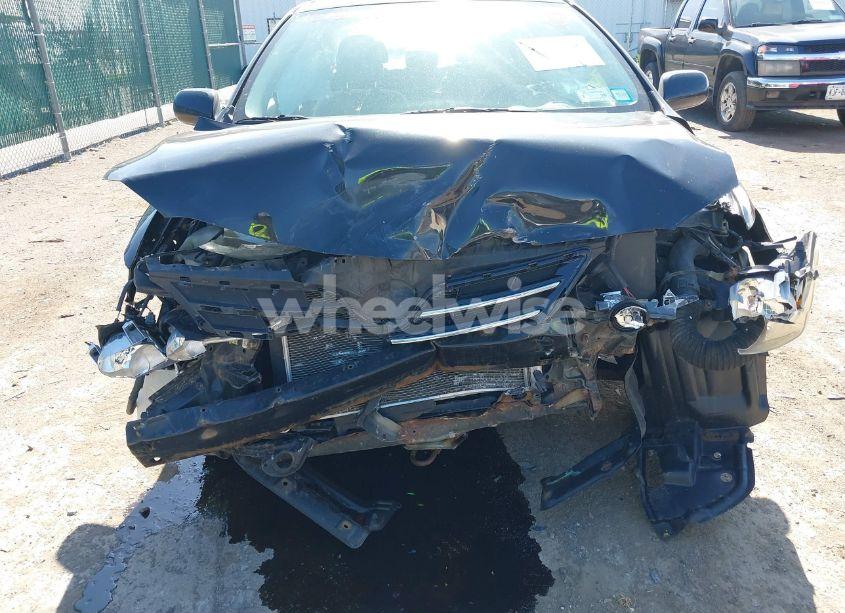 Photo 6 of 2013 Toyota Corolla LE (VIN 2T1BU4EE0DC946457)