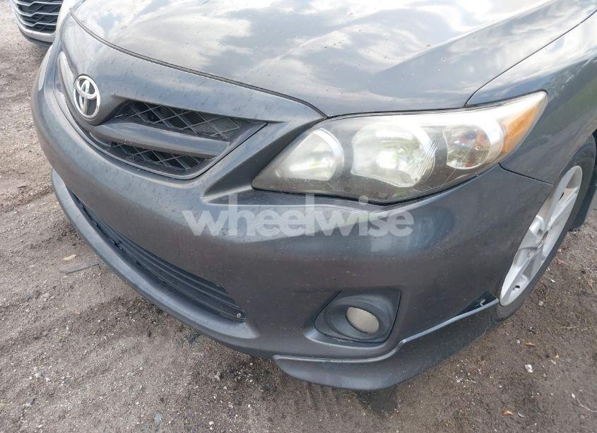 Photo 6 of 2013 Toyota Corolla S (VIN 2T1BU4EE0DC960651)