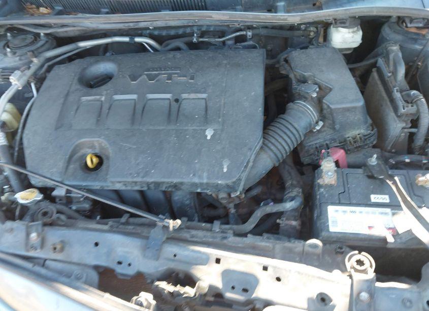 Photo 10 of 2013 Toyota Corolla LE (VIN 2T1BU4EE0DC965977)