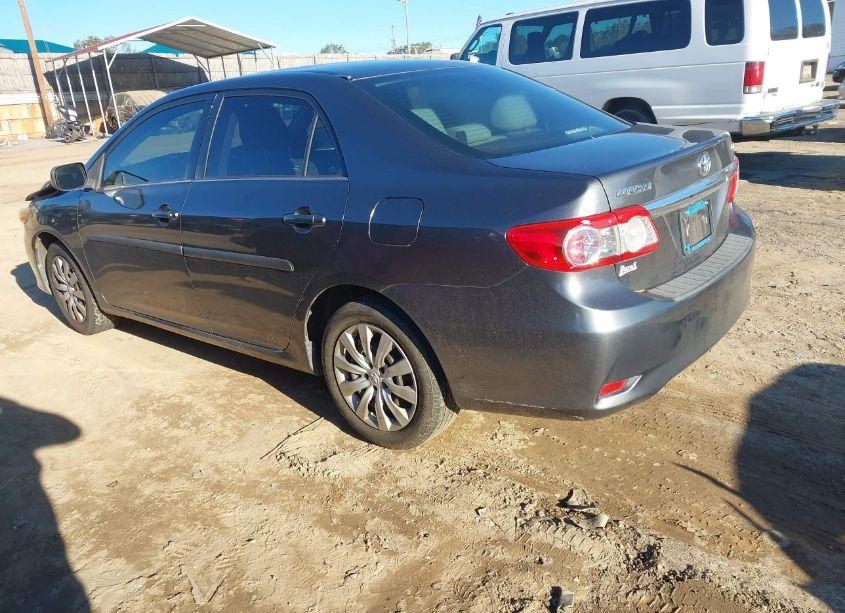 Photo 3 of 2013 Toyota Corolla LE (VIN 2T1BU4EE0DC965977)