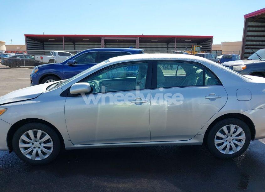 Photo 14 of 2013 Toyota Corolla LE/LE SPECIAL EDITION (VIN 2T1BU4EE0DC989115)
