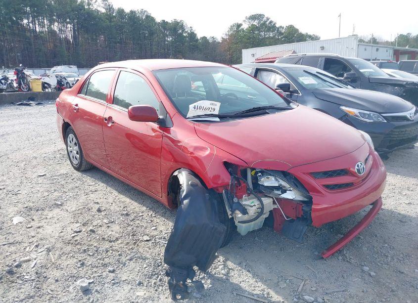 2013 Toyota Corolla L (VIN 2T1BU4EE0DC991852) main photo