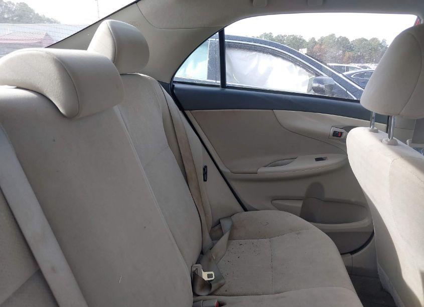 Photo 8 of 2013 Toyota Corolla L (VIN 2T1BU4EE0DC991852)