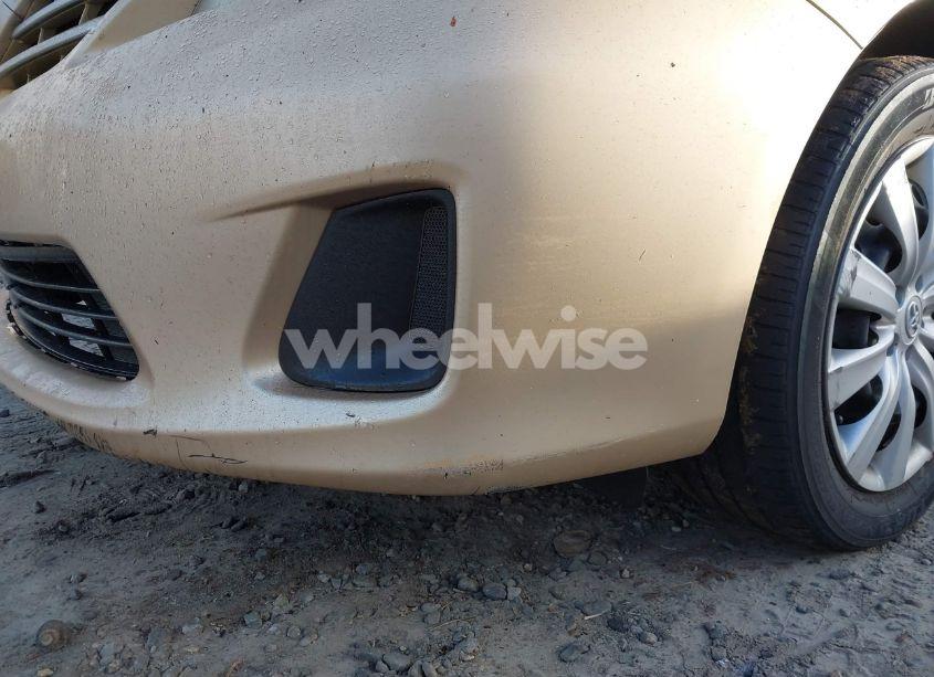 Photo 13 of 2013 Toyota Corolla LE (VIN 2T1BU4EE0DC994475)