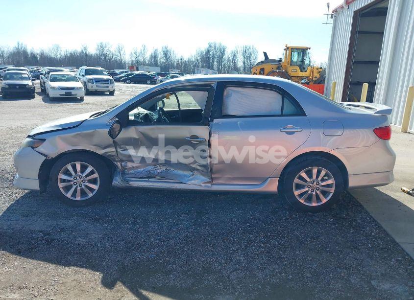 Photo 15 of 2010 Toyota Corolla S (VIN 2T1BU4EE1AC293942)