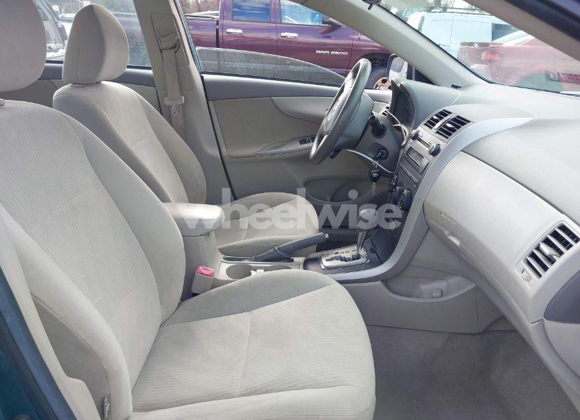 Photo 5 of 2010 Toyota Corolla LE (VIN 2T1BU4EE1AC309699)