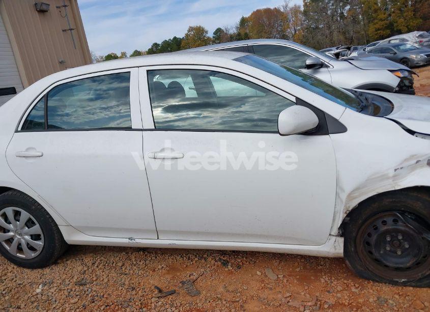 Photo 13 of 2010 Toyota Corolla LE (VIN 2T1BU4EE1AC335834)