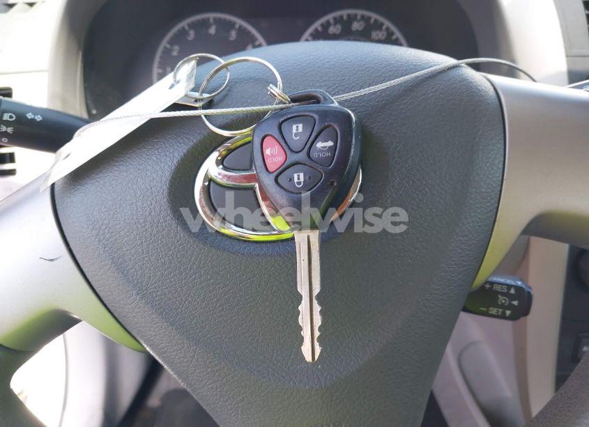 Photo 11 of 2010 Toyota Corolla LE (VIN 2T1BU4EE1AC427588)