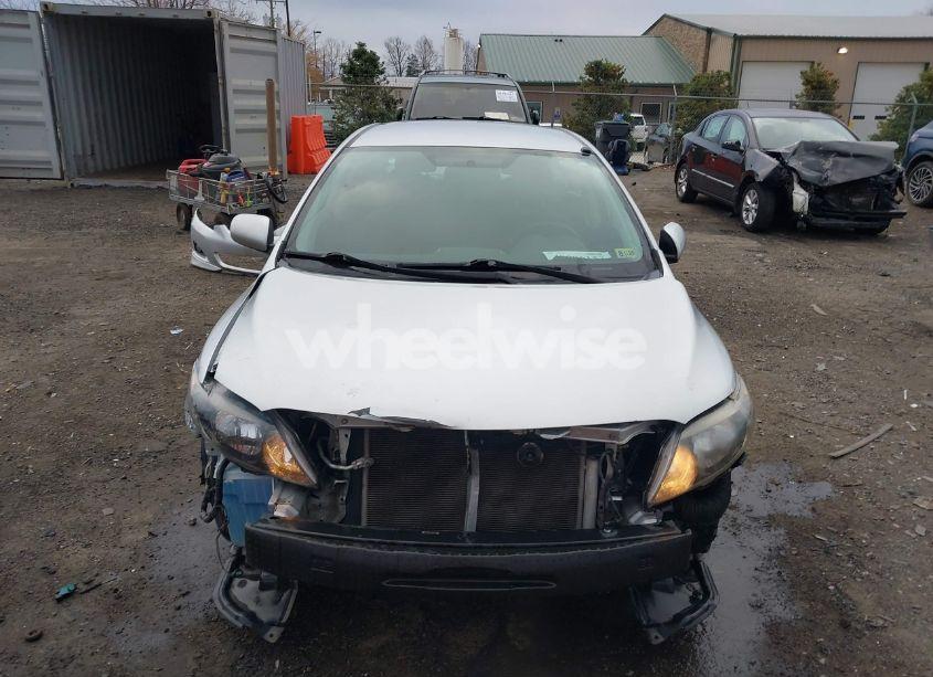 Photo 13 of 2010 Toyota Corolla S (VIN 2T1BU4EE1AC454838)