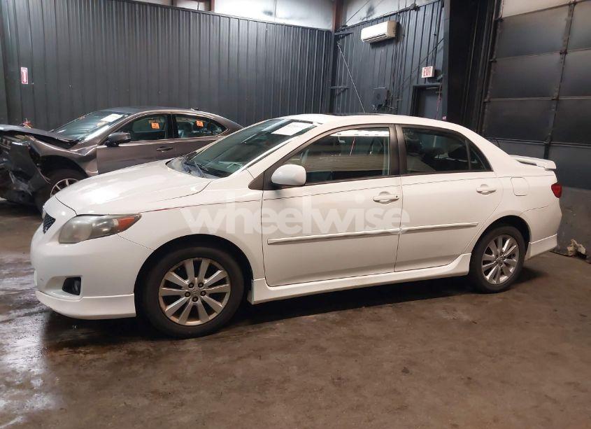 Photo 14 of 2010 Toyota Corolla S (VIN 2T1BU4EE1AC458548)