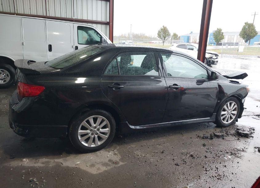 Photo 14 of 2010 Toyota Corolla S (VIN 2T1BU4EE1AC484728)