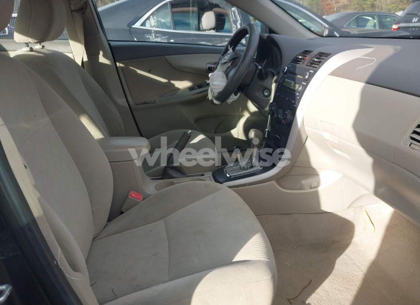 Photo 5 of 2010 Toyota Corolla LE (VIN 2T1BU4EE1AC492179)