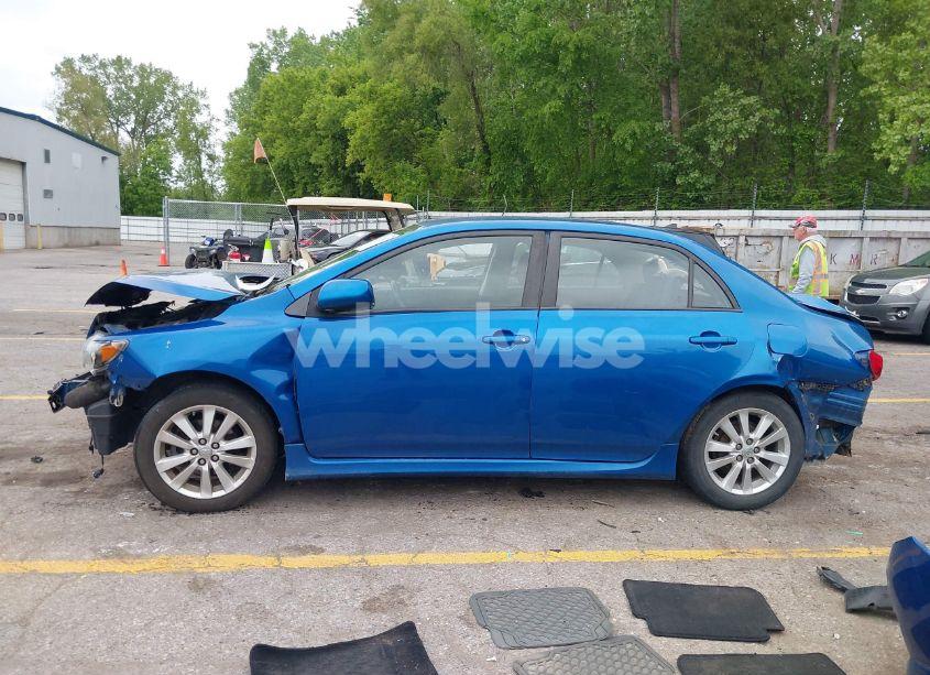 Photo 14 of 2010 Toyota Corolla S (VIN 2T1BU4EE1AC495762)