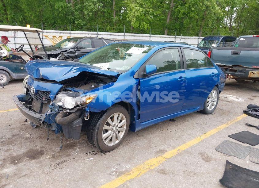 Photo 2 of 2010 Toyota Corolla S (VIN 2T1BU4EE1AC495762)