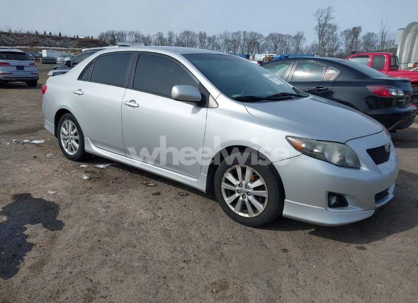2010 Toyota Corolla S (VIN 2T1BU4EE1AC501396) main photo