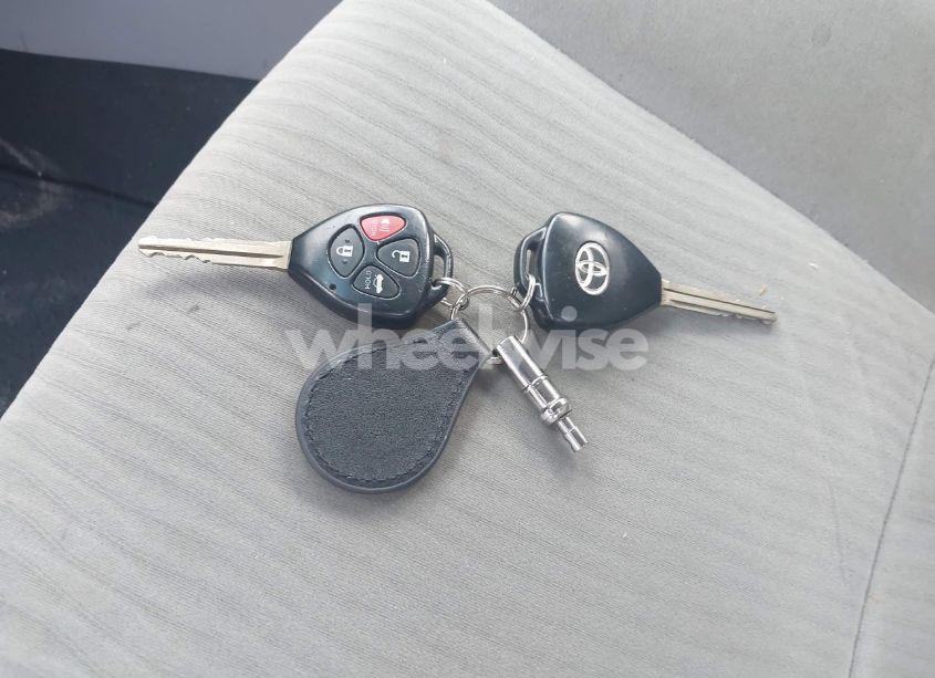 Photo 11 of 2010 Toyota Corolla LE (VIN 2T1BU4EE1AC523818)