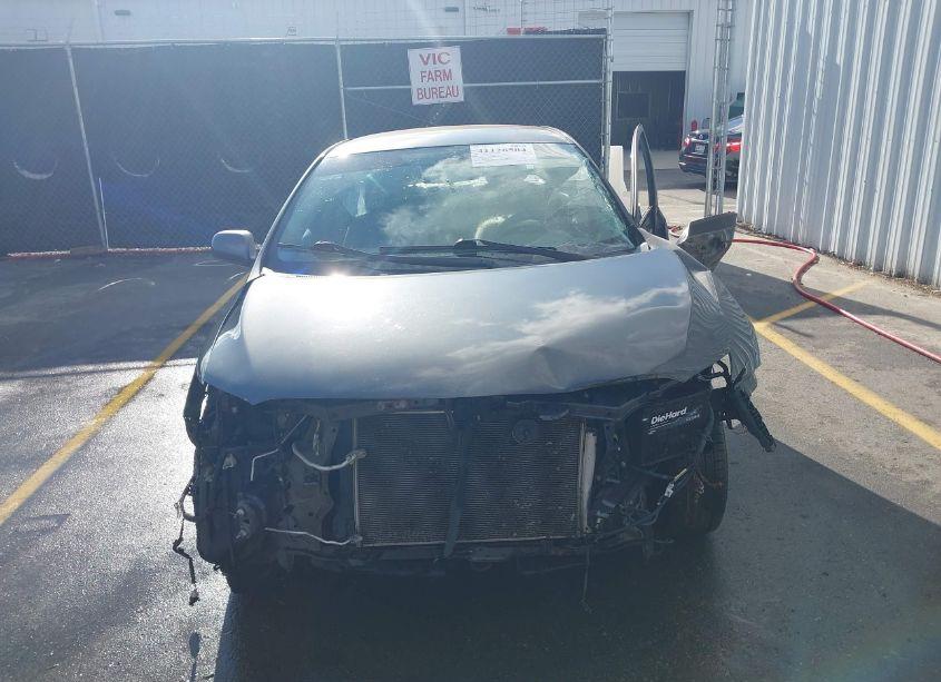 Photo 13 of 2010 Toyota Corolla LE (VIN 2T1BU4EE1AC533071)