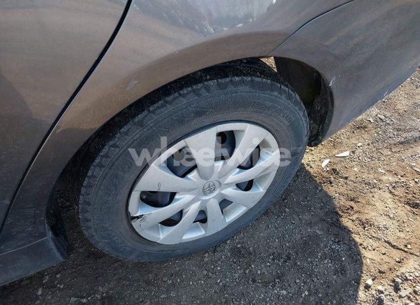 Photo 12 of 2010 Toyota Corolla LE (VIN 2T1BU4EE1AC534477)