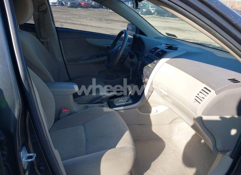 Photo 5 of 2010 Toyota Corolla LE (VIN 2T1BU4EE1AC534477)