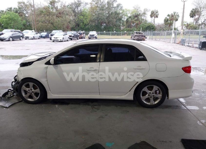 Photo 15 of 2011 Toyota Corolla S (VIN 2T1BU4EE1BC553919)