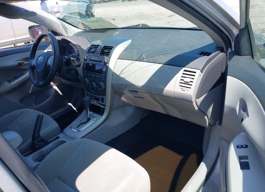 Photo 5 of 2011 Toyota Corolla LE (VIN 2T1BU4EE1BC572096)