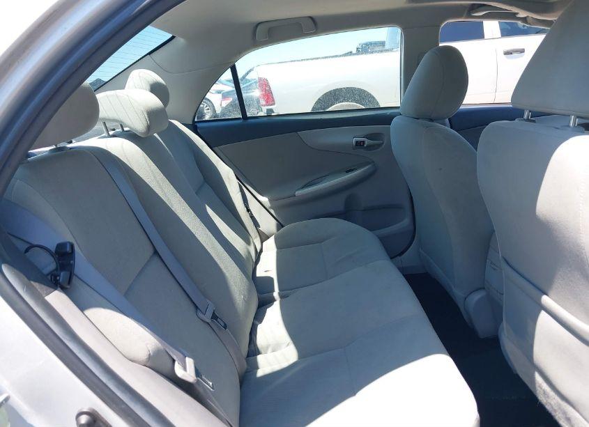 Photo 8 of 2011 Toyota Corolla LE (VIN 2T1BU4EE1BC572096)