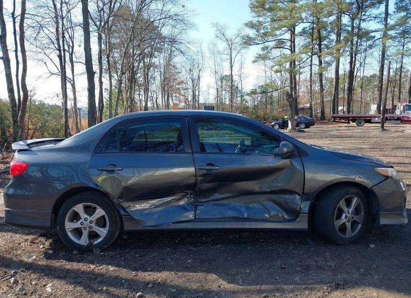 Photo 6 of 2011 Toyota Corolla S (VIN 2T1BU4EE1BC601063)