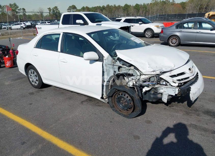 2011 Toyota Corolla LE (VIN 2T1BU4EE1BC615836) main photo