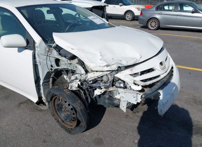 Photo 6 of 2011 Toyota Corolla LE (VIN 2T1BU4EE1BC615836)