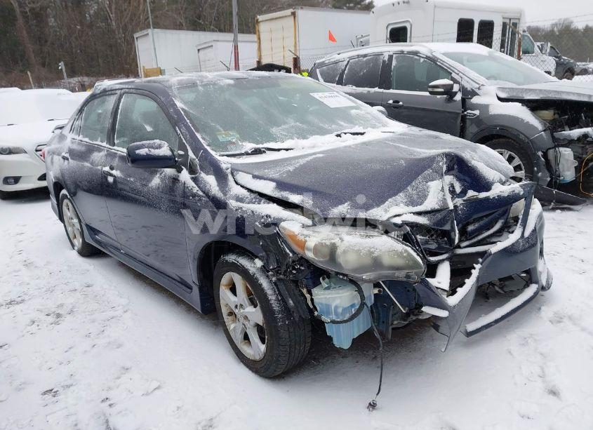 2011 Toyota Corolla S (VIN 2T1BU4EE1BC628571) main photo