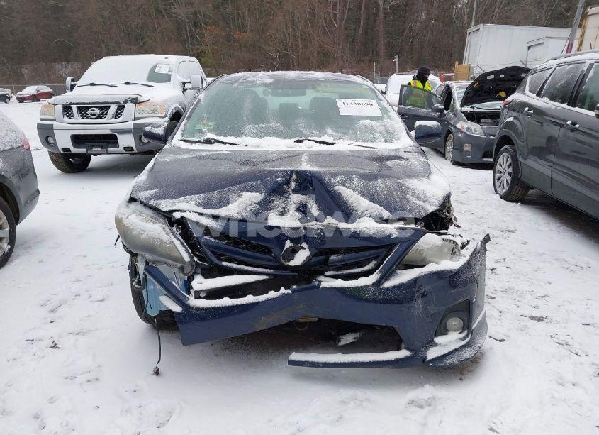 Photo 12 of 2011 Toyota Corolla S (VIN 2T1BU4EE1BC628571)