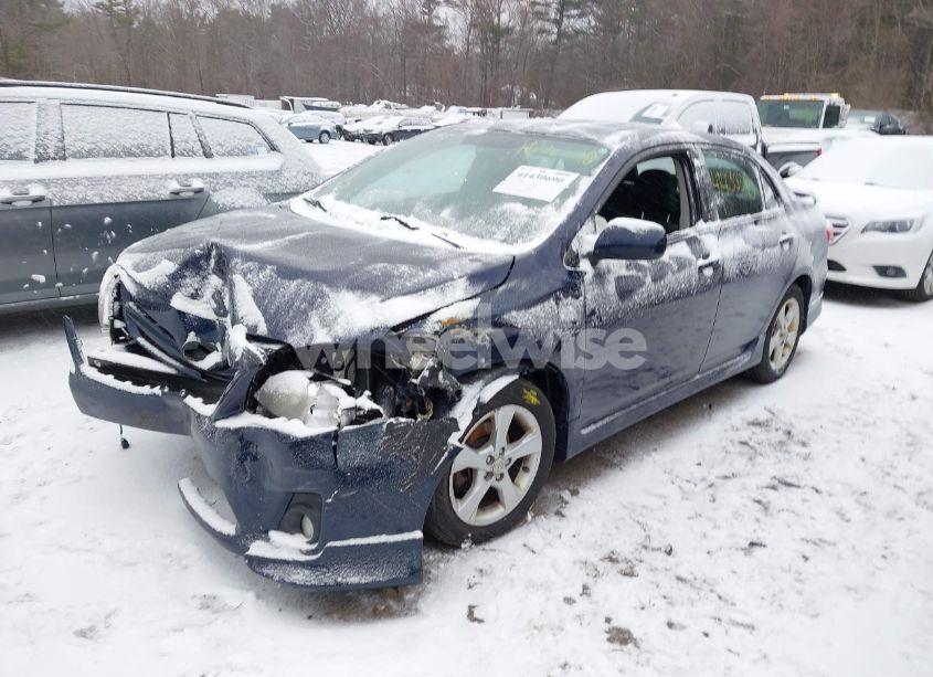 Photo 2 of 2011 Toyota Corolla S (VIN 2T1BU4EE1BC628571)