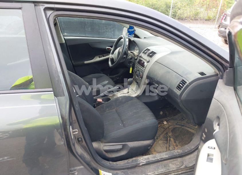 Photo 5 of 2011 Toyota Corolla S (VIN 2T1BU4EE1BC679049)