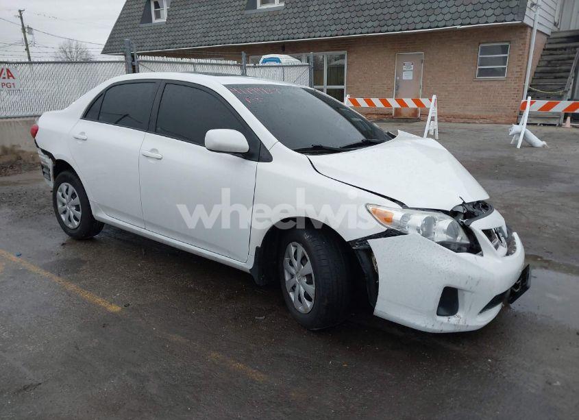 2011 Toyota Corolla LE (VIN 2T1BU4EE1BC688415) main photo
